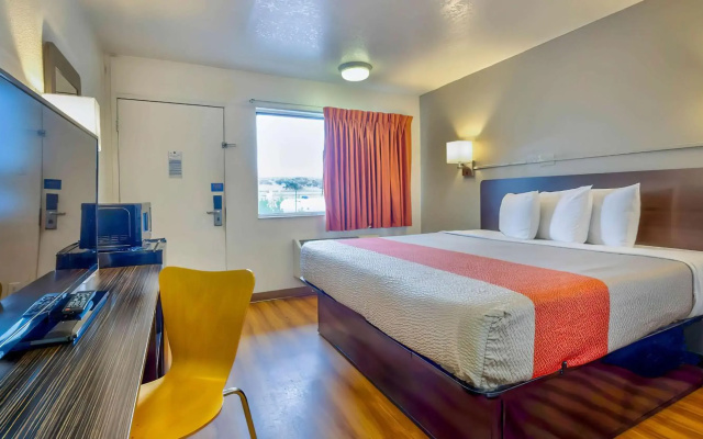 photo 3 of Motel 6 Santa Rosa, NM
