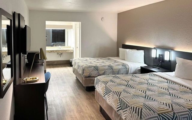 photo 5 of Motel 6 Pooler, GA - Savannah Airport