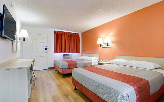 photo 3 of Motel 6 Tempe, AZ - Scottsdale South