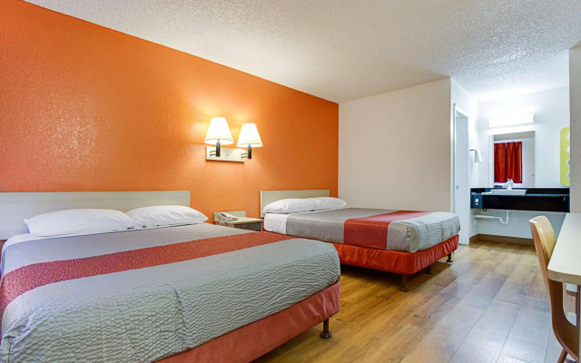 photo 4 of Motel 6 Tempe, AZ - Scottsdale South