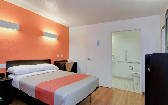 photo 4 of Motel 6 Old town Scottsdale/Fashion Square