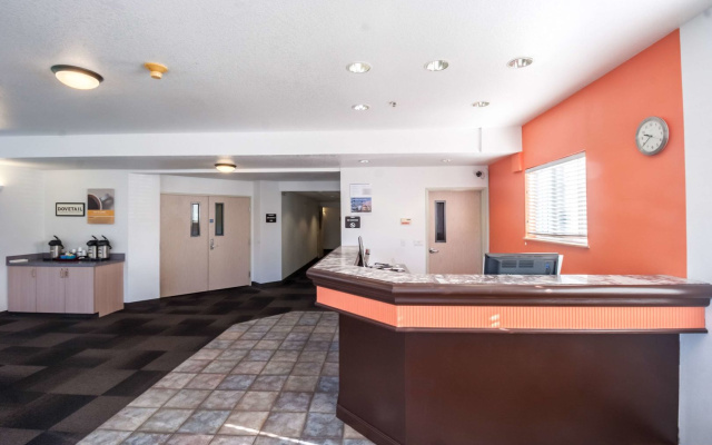 photo 2 of Motel 6 Seaside, OR