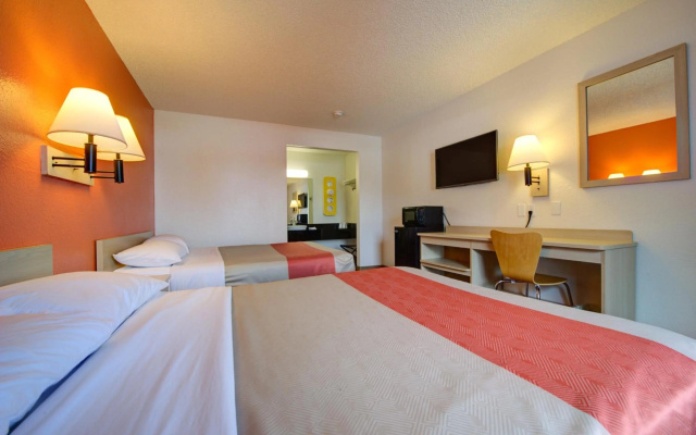 photo 3 of Motel 6 Seattle, WA - Airport