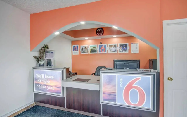 photo 2 of Motel 6 Somerset KY
