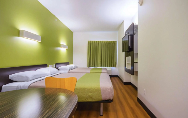 photo 3 of Days Inn by Wyndham South Bend/Notre Dame