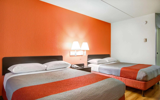 photo 4 of Economy Suites Springfield - Extended Stay