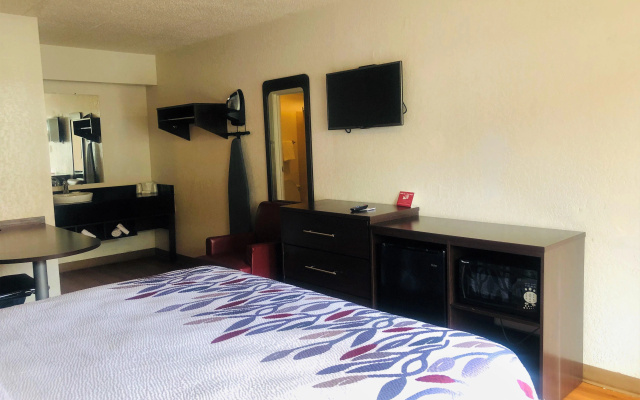 photo 4 of Red Roof Inn Bridgeton