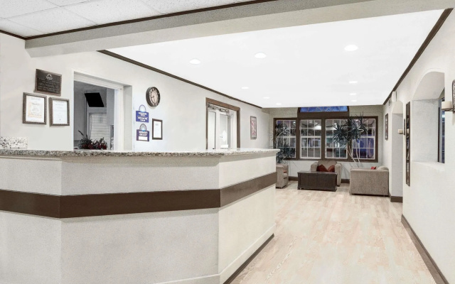 photo 2 of Motel 6 Stafford, TX – Sw Houston - Sugarland