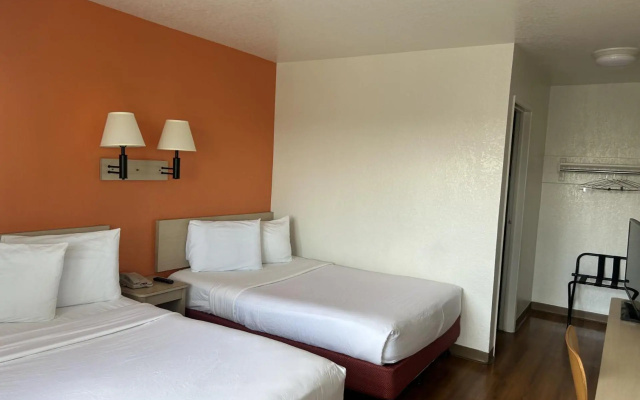 photo 5 of Motel 6 Stanton, CA - Anaheim West