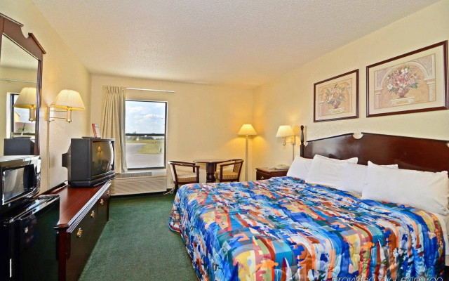 photo 4 of Arlington Inn and Suites
