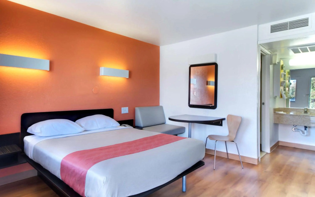 photo 5 of Motel 6 Capitol Heights, MD - Washington