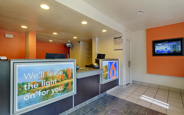 photo 2 of Motel 6 Laurel, DC - Washington Northeast