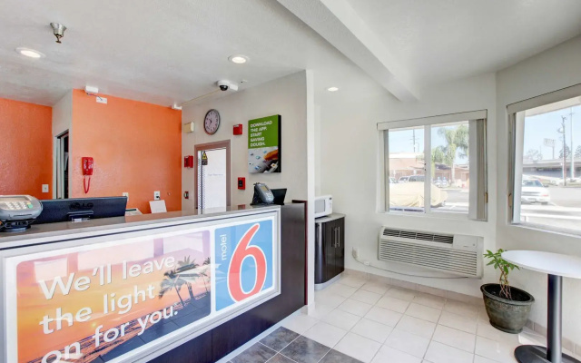 photo 2 of Motel 6 Westminster, CA - North