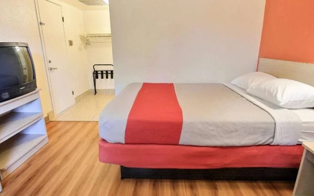 photo 5 of Motel 6 Williamsburg