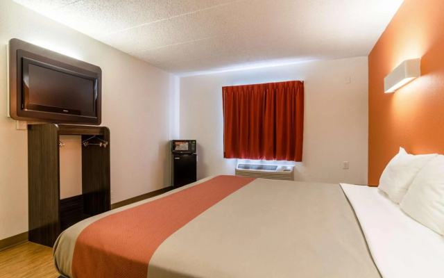 photo 4 of Motel 6 York, NE