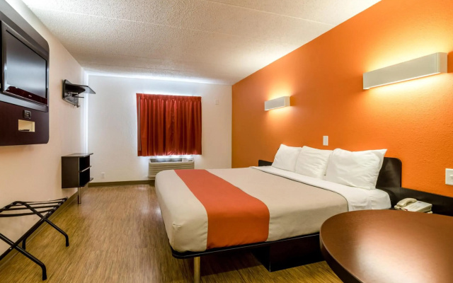 photo 5 of Motel 6 York, NE