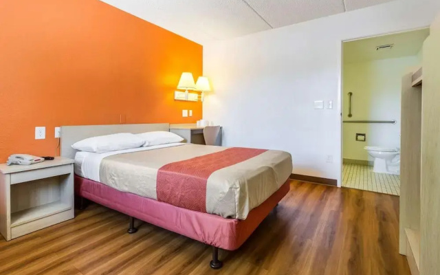 photo 5 of Motel 6 Tempe, Az – Phoenix Airport – Priest Dr