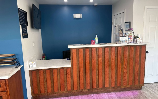 photo 2 of Super 8 by Wyndham Oceanside Downtown