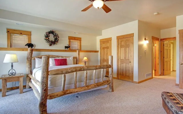 photo 5 of Mount Enentah 37 2 Bedroom Condo by RedAwning