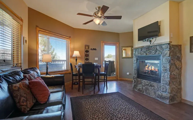 photo 4 of Mount Meeker 26b 1 Bedroom Condo by RedAwning