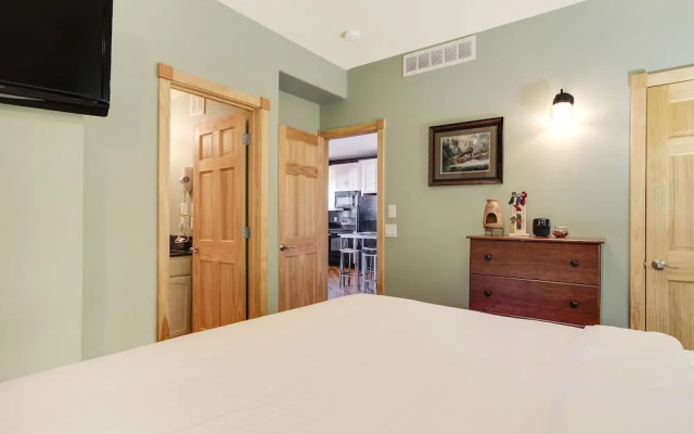 photo 5 of Mount Nimbus 12B - 3 Br Condo