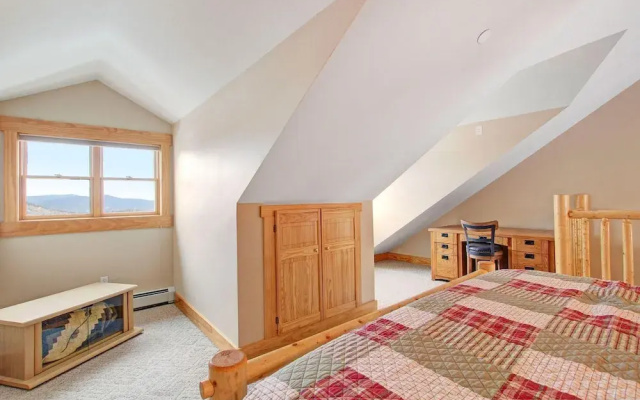 photo 2 of Mount Richthofen S3 3 Bedroom Condo