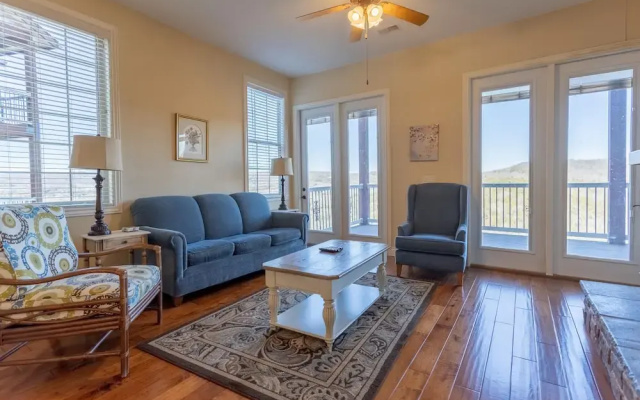 photo 3 of Mountain Breeze 2 Bedroom Condo by Redawning