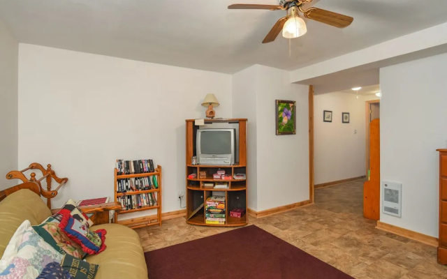 photo 4 of Mountain Hideaway At 4,000 - Hot Tub & Deck! 3 Bedroom Home