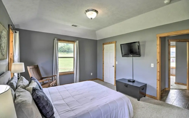 photo 2 of Mountain Home Cottage w/ Deck on White River!