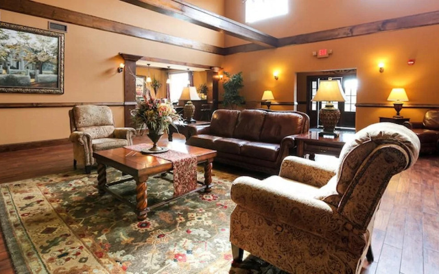 photo 2 of The Lodge at Flat Rock