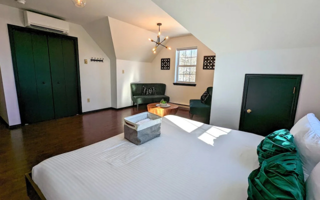 photo 4 of Mountain Mindset by Avantstay Pool, Hot Tub, Game Room, Firepit