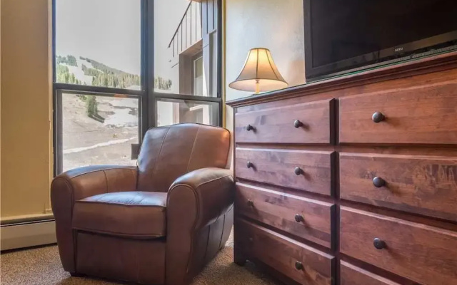 photo 5 of Mountain Plaza Condominium 627 - 2 Br Condo