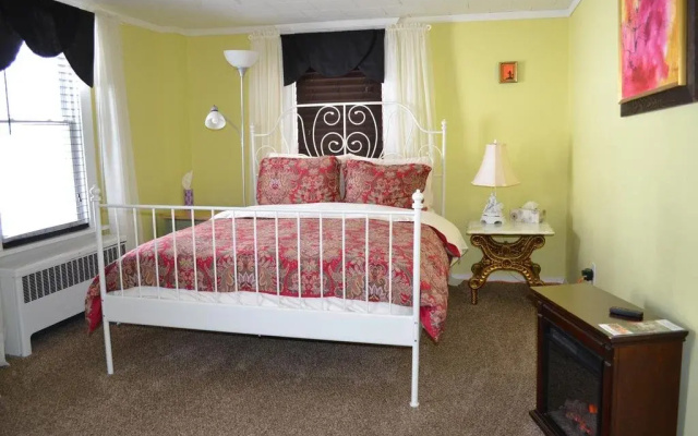 photo 4 of Mountain Treasure B&B