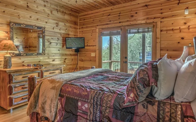 photo 3 of Mountain View Lodge by Escape to Blue Ridge
