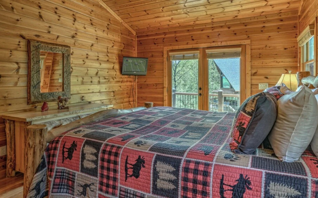 photo 4 of Mountain View Lodge by Escape to Blue Ridge
