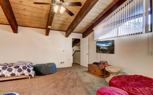 photo 5 of Alpine Meadows Condo w/ Mtn Views Near Lake Tahoe
