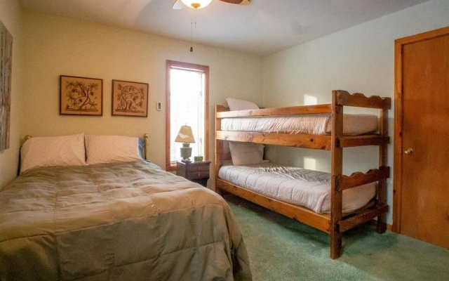 photo 5 of Mountainside 86