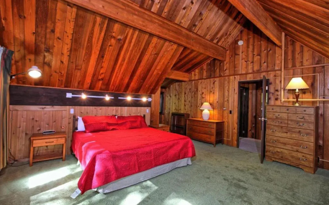 photo 5 of Mountainside Lodge