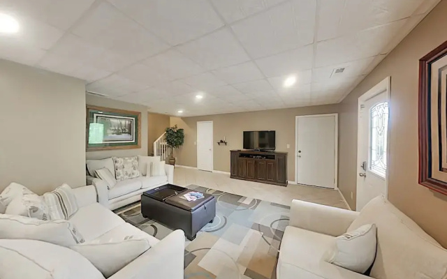 photo 3 of Mountain-view Hideaway W/ Hot Tub & Game Room 4 Bedroom Home