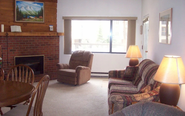 photo 2 of Mountainwood - 2 Bedroom Condo #106 - LLH 46801
