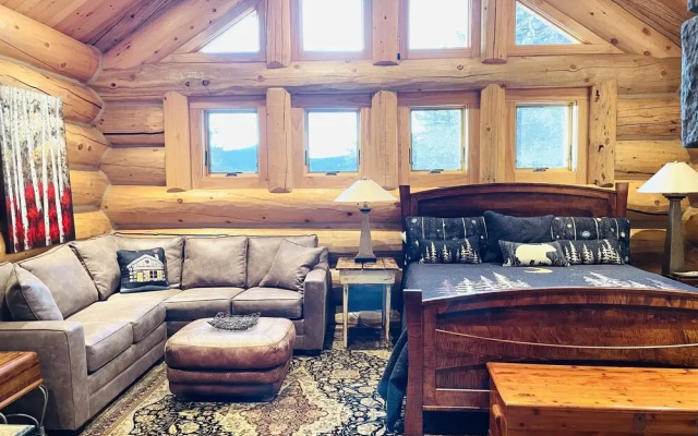 photo 5 of Mounticello Log Cabin - 4 Br Home