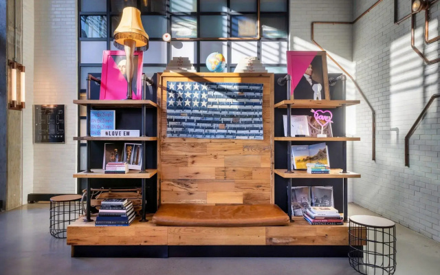 photo 2 of Moxy Washington DC Downtown