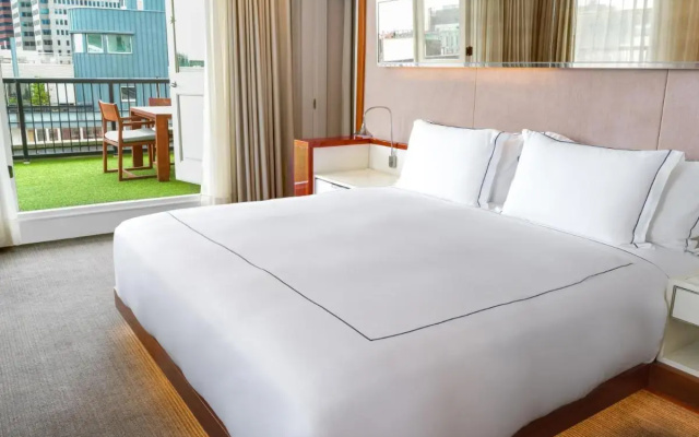 photo 5 of 33 Hotel, New York City, Seaport