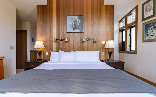 photo 4 of Walk to Palisades Village + Ski Lifts 5BR w/ Mtn Views Mt. Jola by Avantstay