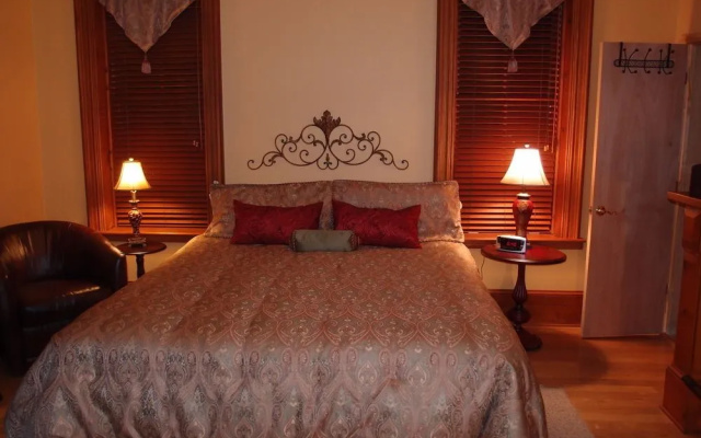 photo 3 of Mt Vernon Square Bed and Breakfast