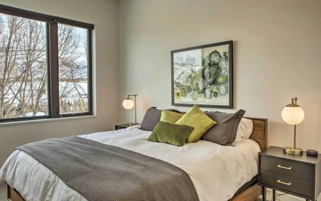 photo 2 of Mtn-view Home w/ Hot Tub, 9 Mi to Vail Resort