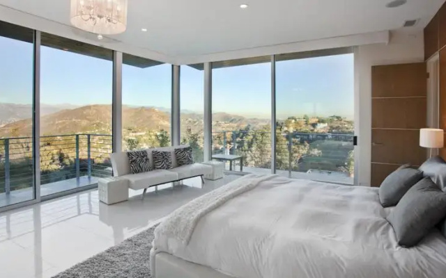 photo 3 of Mulholland Rockstar Retreat