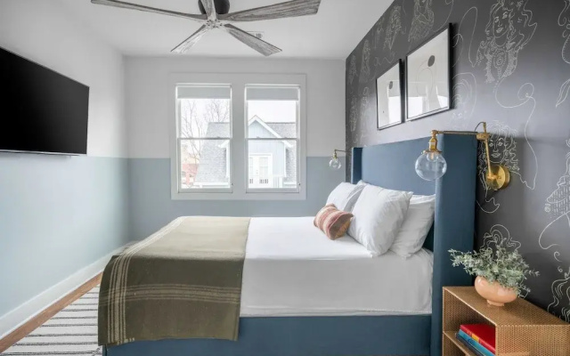 photo 4 of Musgraves & Twain by Avantstay 2 Unit Buyout w/ 8BR in Heart of Nashville