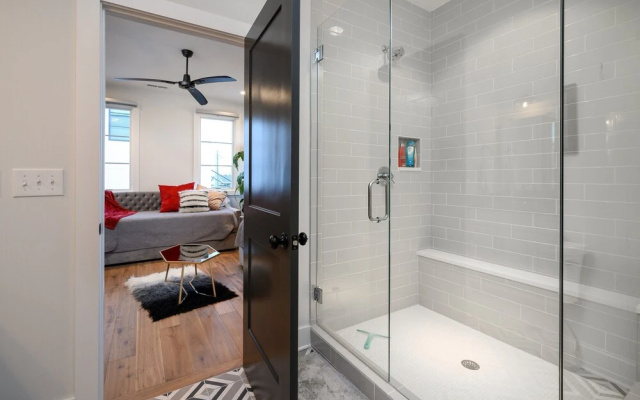photo 2 of Music City Luxe