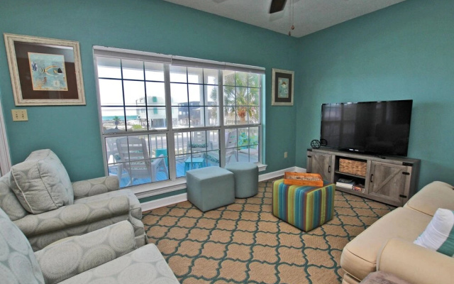 photo 3 of My Friend's Place by Youngs Suncoast